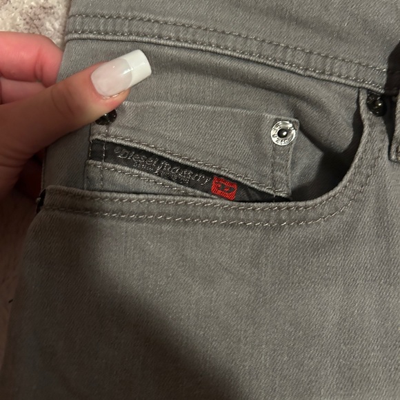 Designer Diesel men’s grey jeans, size 36, slightly worn! - Picture 7 of 8